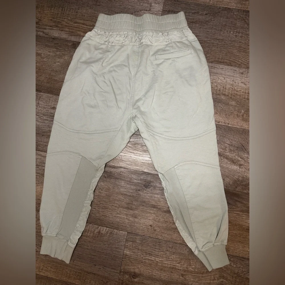 Sweat Set - Picture 3 of 4